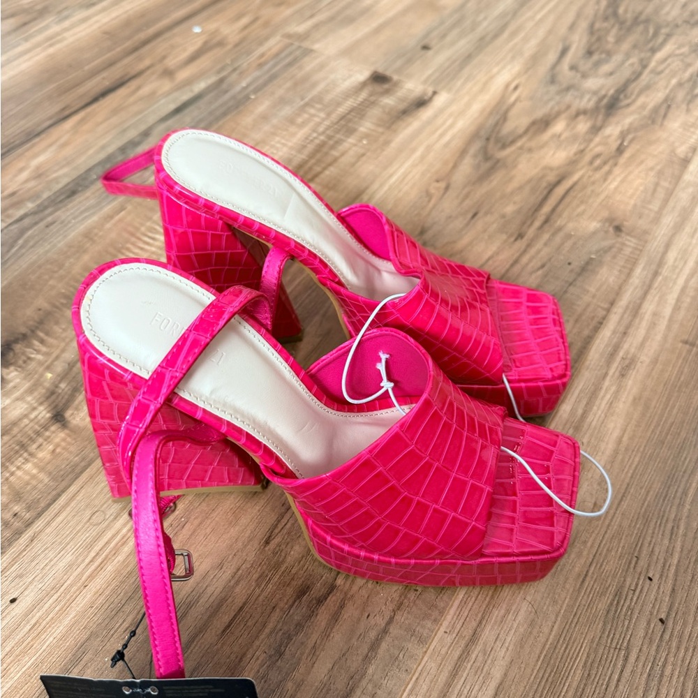 Pink Croc-Embossed Platform Sandals - Picture 4 of 5